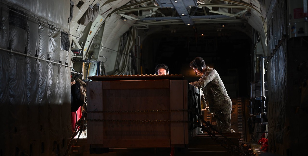 Balikatan 2026: 317th AW, USARPAC airlift HIMARS missile pod to Palawan, Philippines