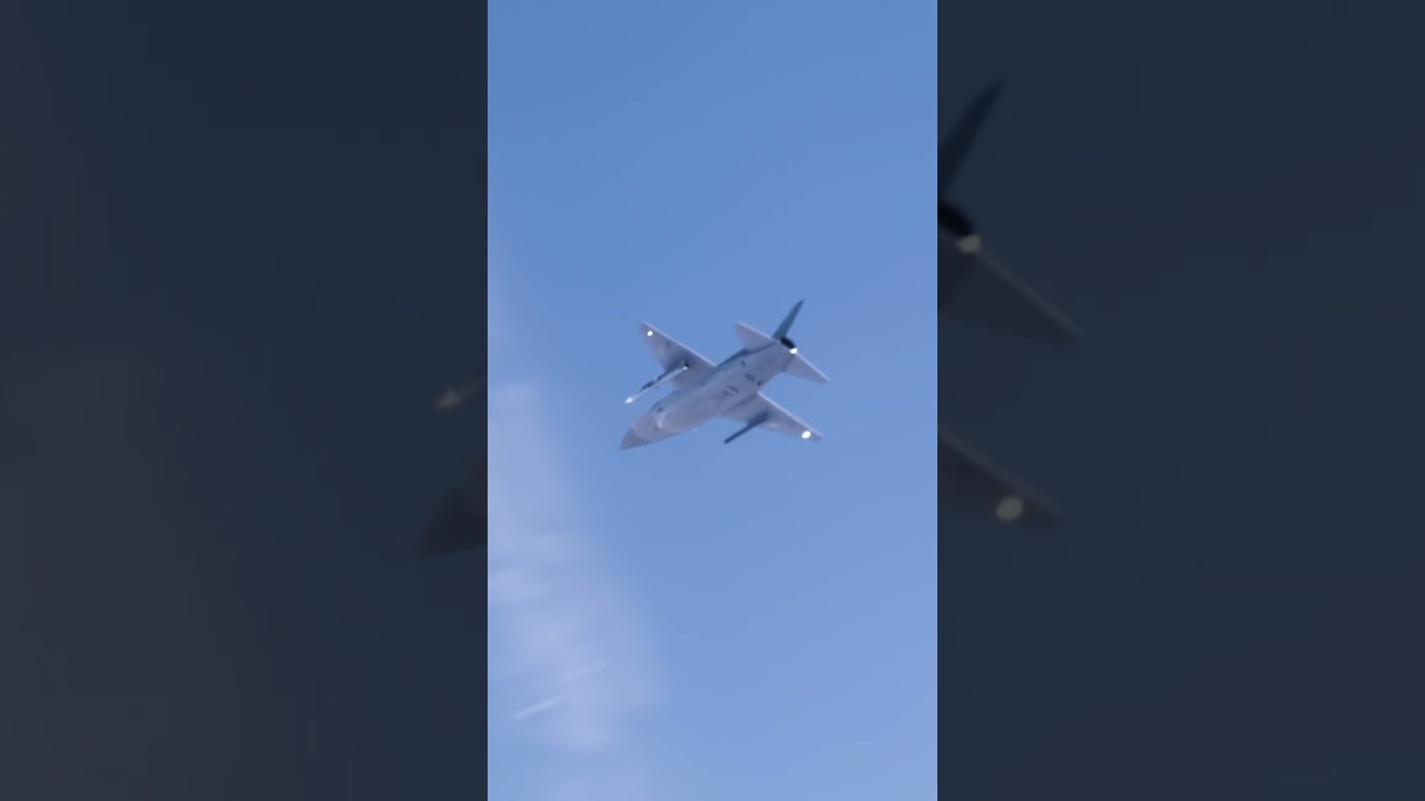 New test footage: first missile shot from YFQ-44A.